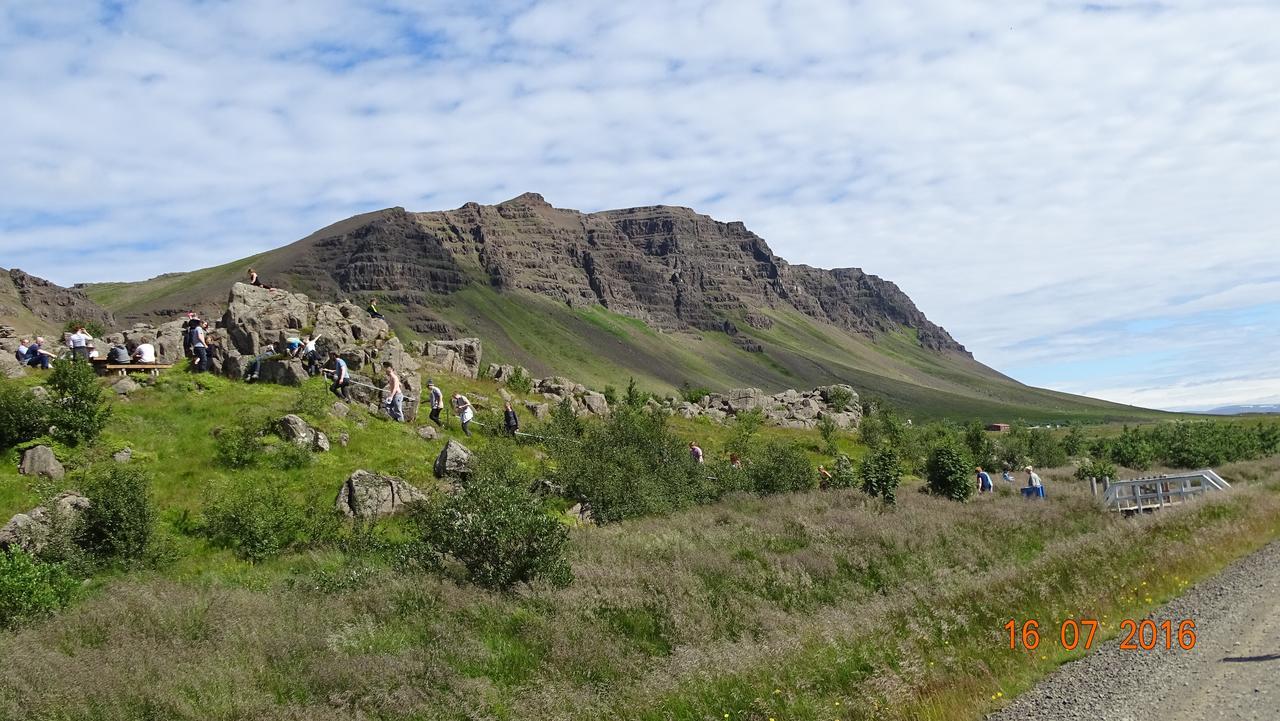 Гостевой дом Mithjanes Reykholahrepp Рейкхолар Экстерьер фото