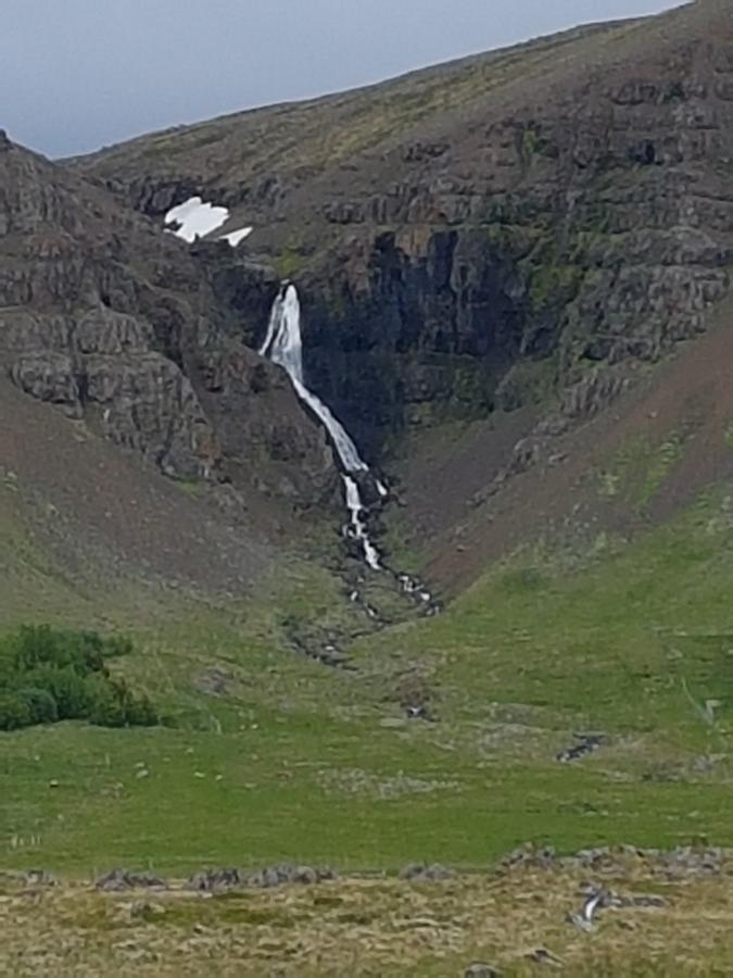Гостевой дом Mithjanes Reykholahrepp Рейкхолар Экстерьер фото
